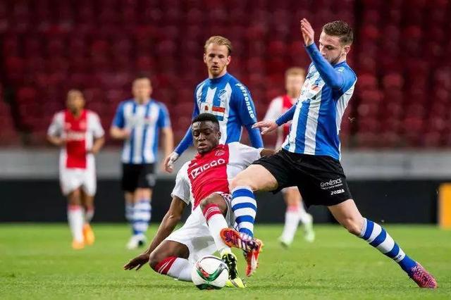 做出了贡献 做出了贡献