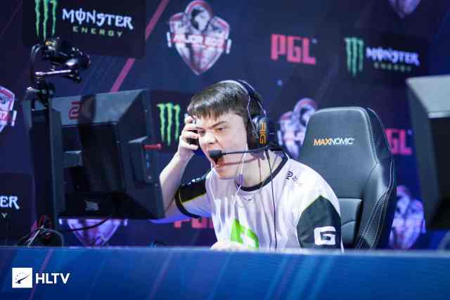 提醒人们任 提醒人们任