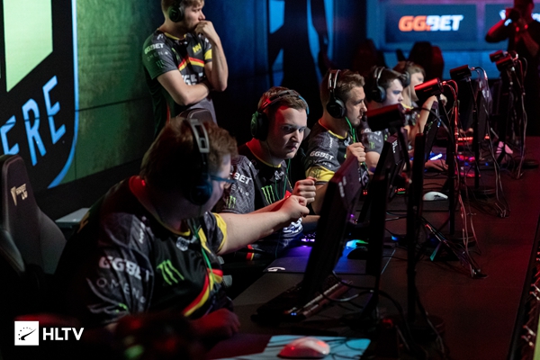 对防线的压 对防线的压