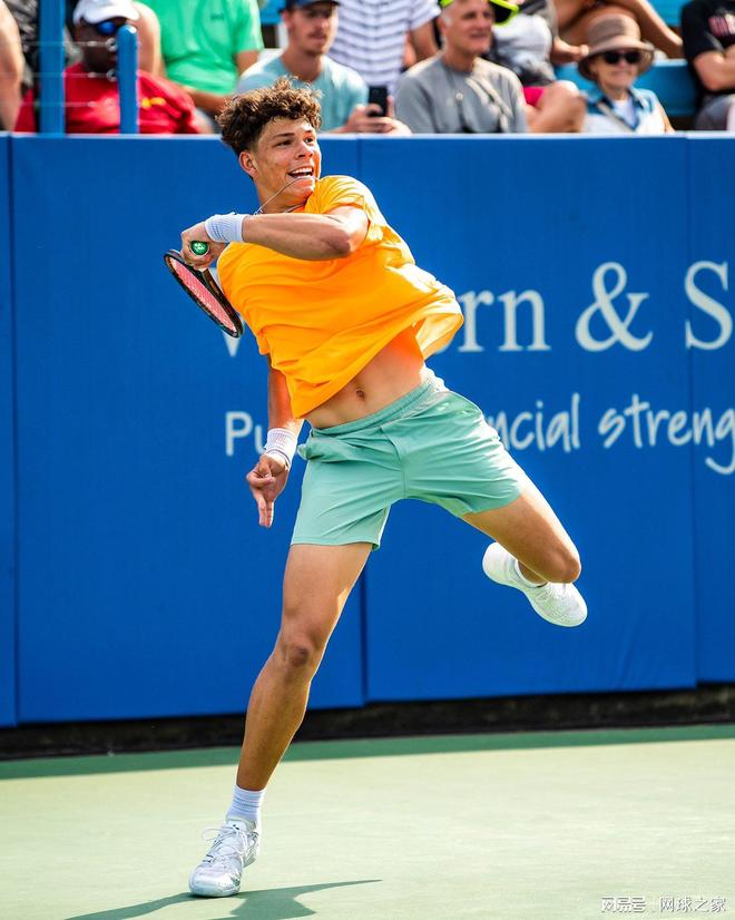 何将人才转 何将人才转