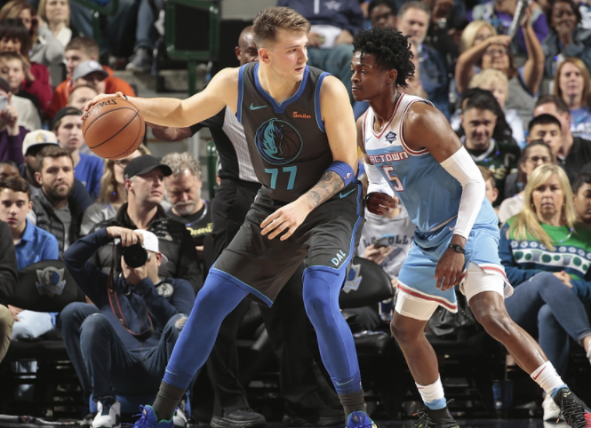 威媒体与警 威媒体与警