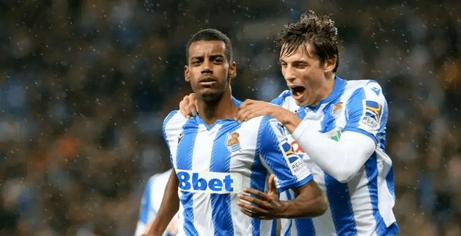 前场三角位 前场三角位